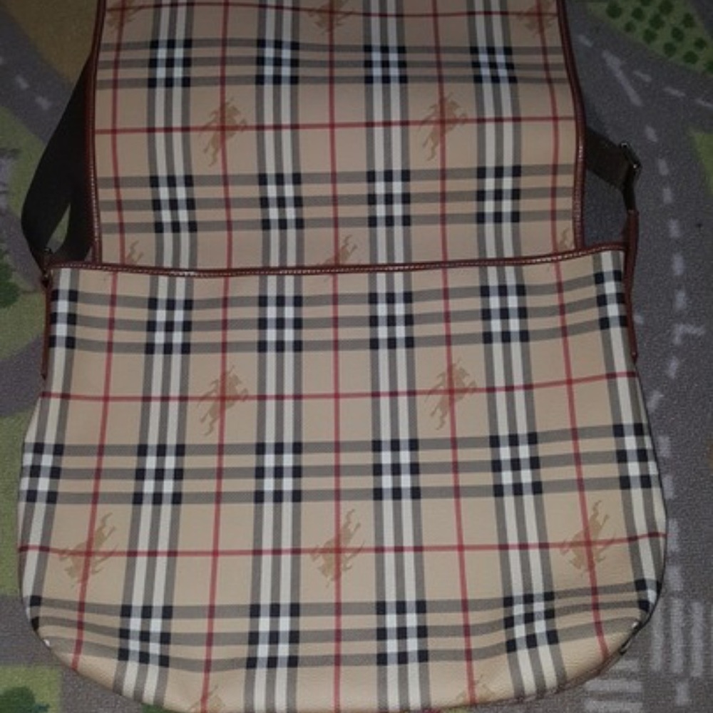 Burberry Haymarket Check Messenger - Picture 3 of 8